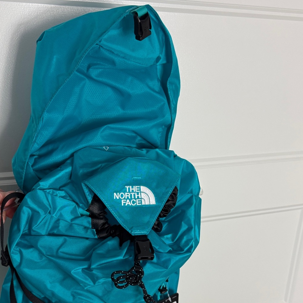 The North Face bluebird Verto 27 Backpack - Picture 3 of 8